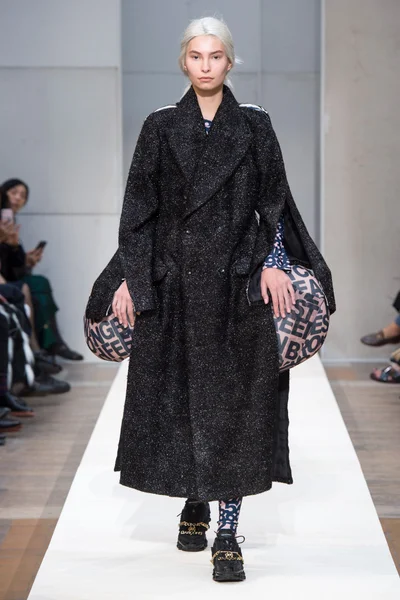 Look 20